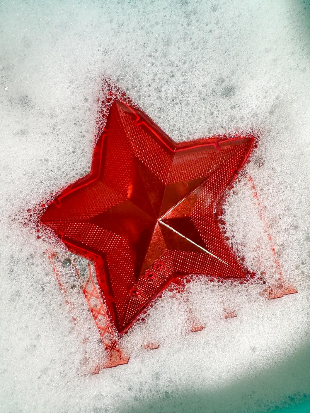 Отмывка в воде корпусов светильников