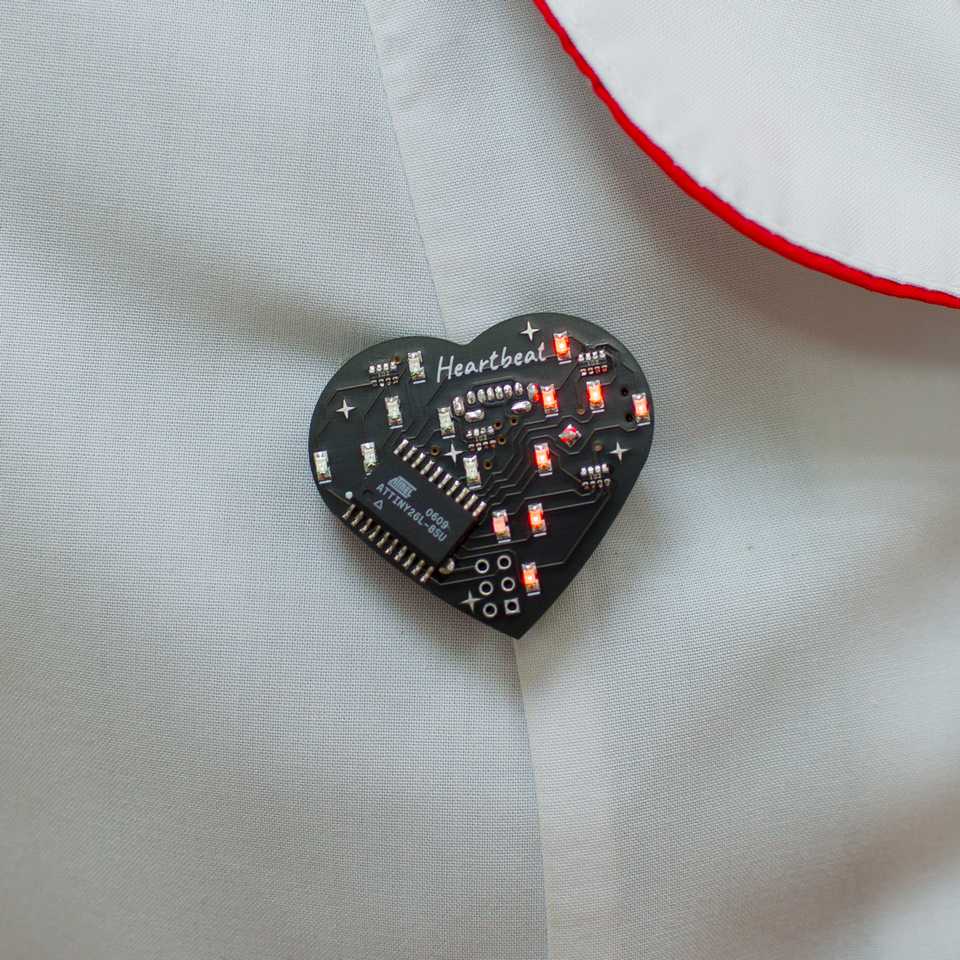 К DIY набору "Сердцебиение" →